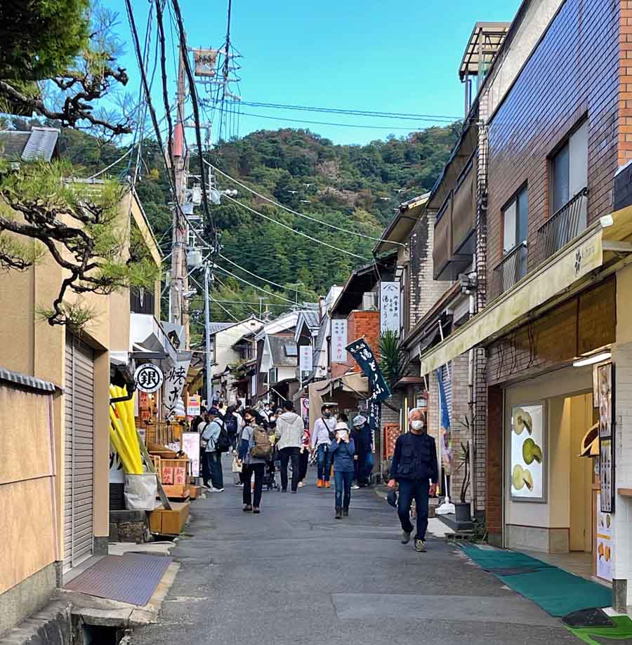 銀閣寺参道の様子