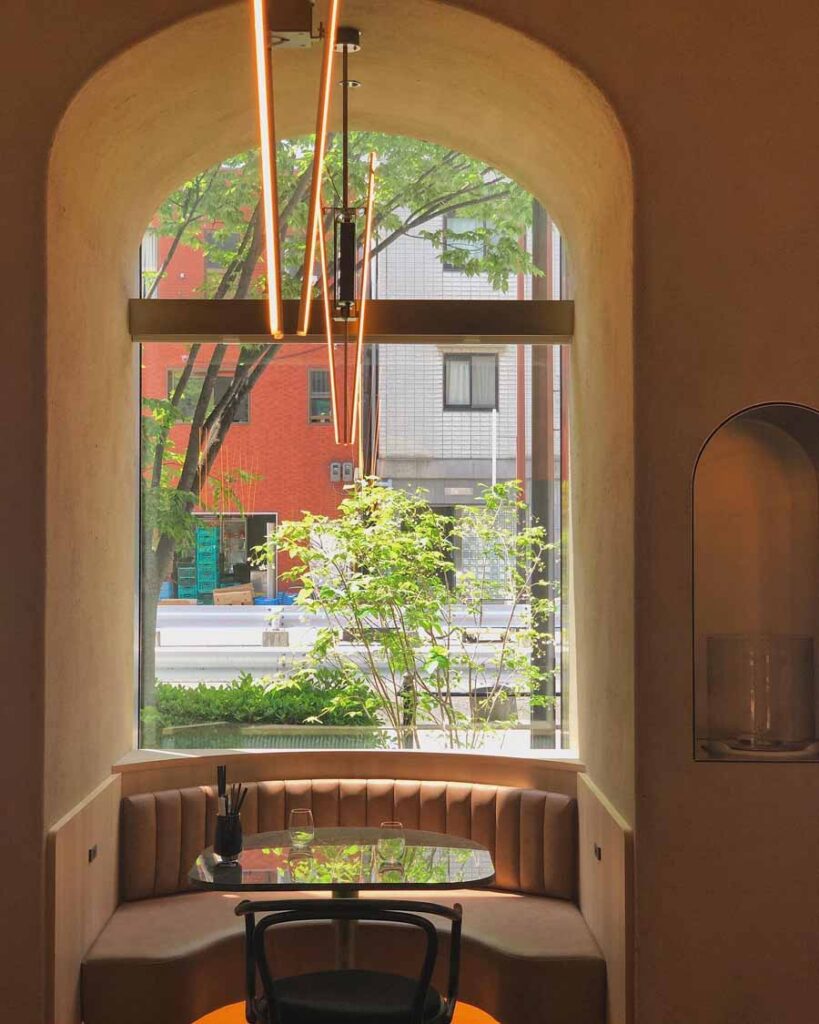 かみやまの内観