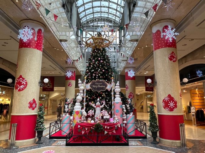 【ディアモール大阪】室内に雪が降る！Diamor Holy Fantasy 2021　12月25日（土）まで