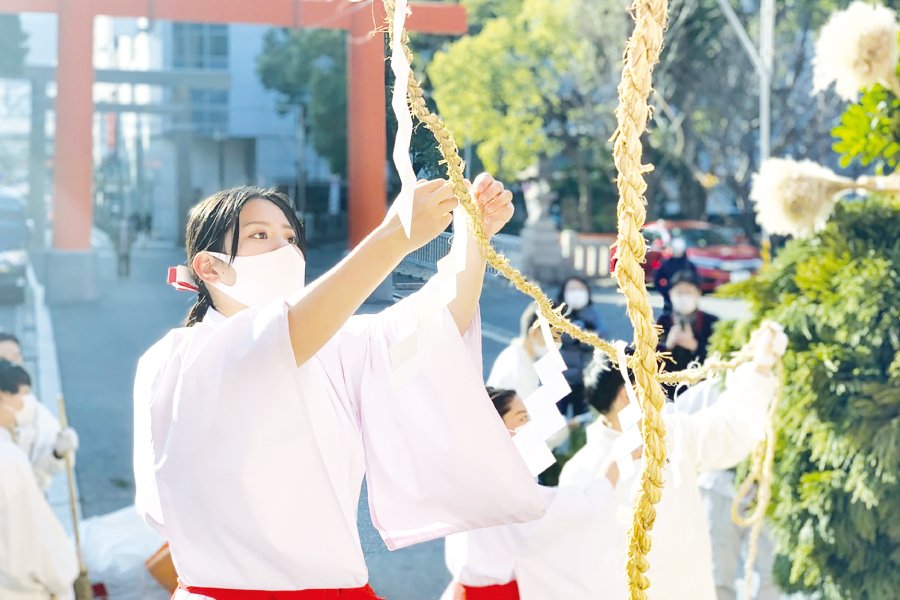 生田神社 杉盛 風景
