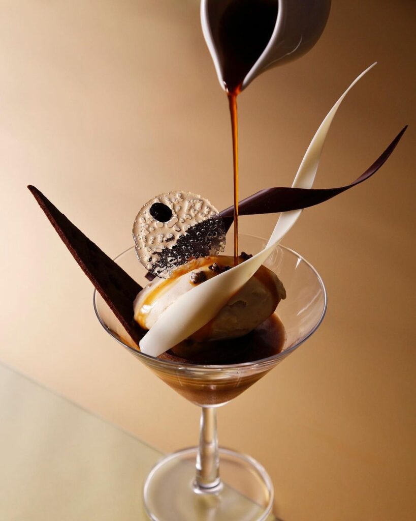 ショコラティエ パレドオール大阪のビターパフェ