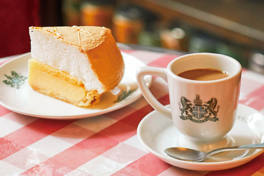 イノダコーヒ 「アラビアの真珠」と「レモンパイ」