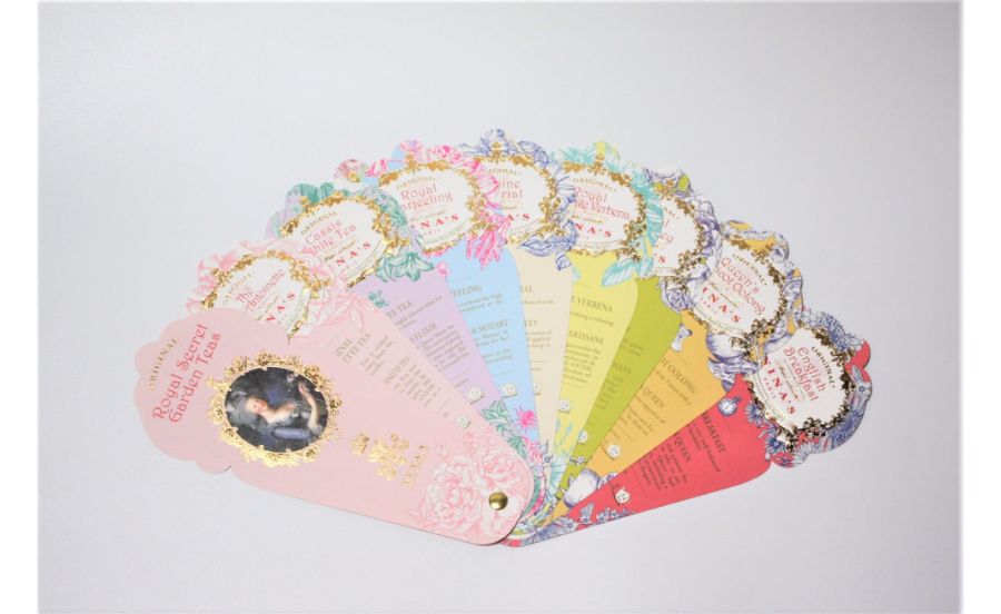 ニナスのロイヤルシークレットガーデンに入っているフレーバーの説明が書かれた扇