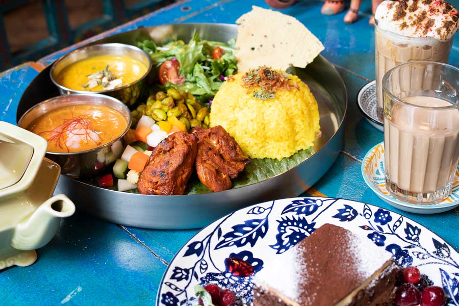 カレーやチャイなどのメニュー