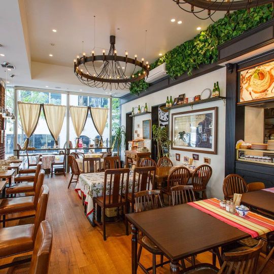 ヨーロッパみたいな雰囲気の店内