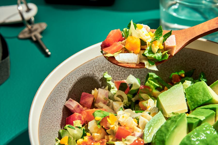 大阪にカスタムサラダ専門店「CRISP SALAD WORKS 阪急三番街」が2022年3月オープン！