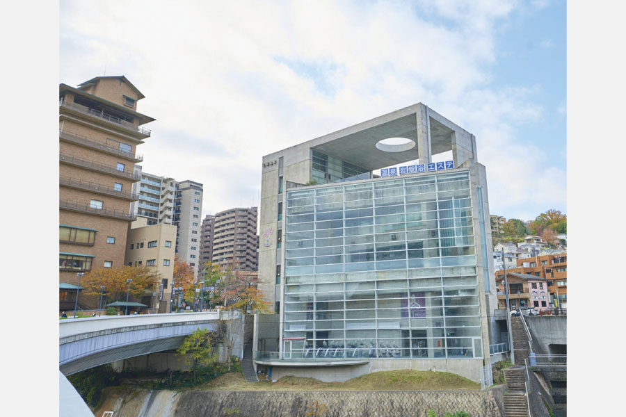 阪急宝塚駅から徒歩3分、明治から続く癒やしの天然温泉「ナチュールスパ宝塚」