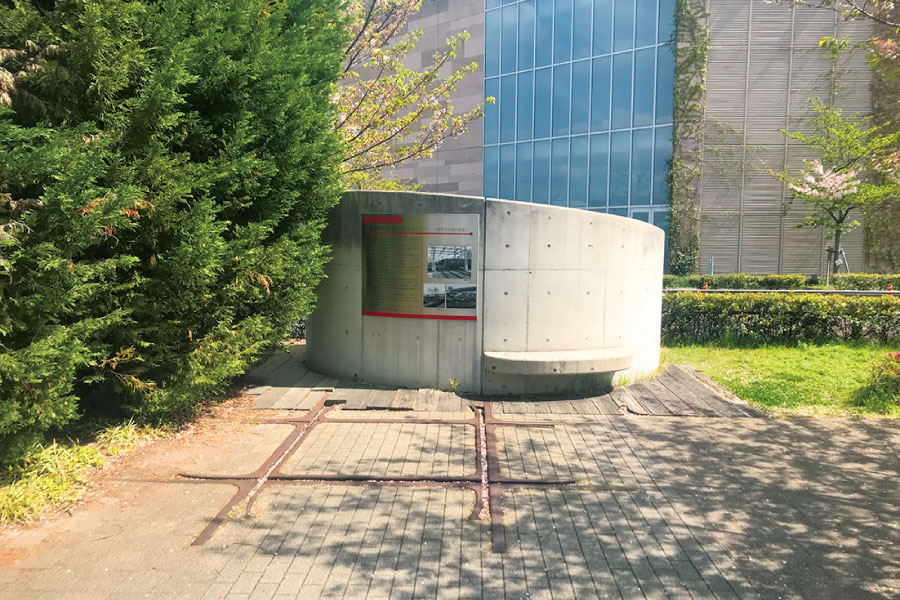 【今】「阪急西宮ガーデンズ」北側の高松ひなた緑地