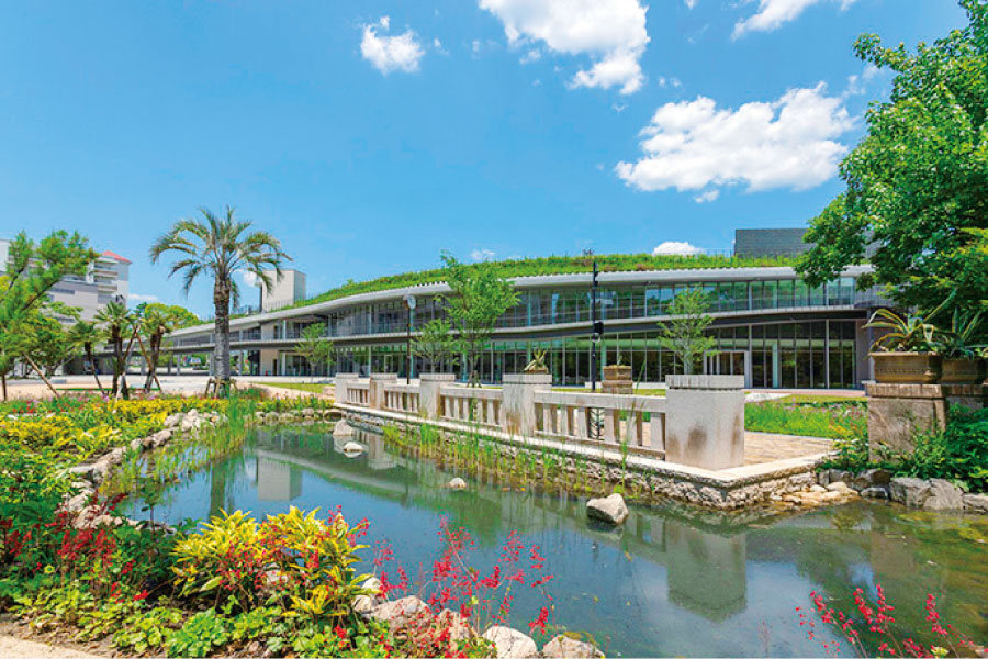 宝塚市立文化芸術センター