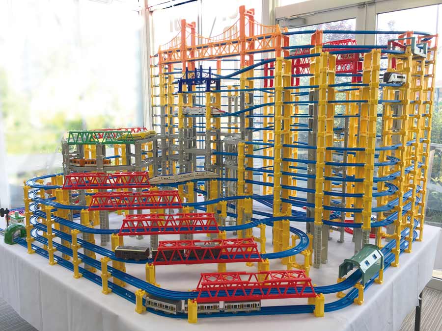 阪急電車フェスティバルで展示されるプラレール