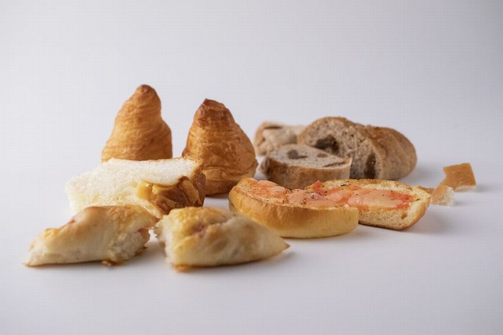 パン食べ放題のファクトリーカフェ