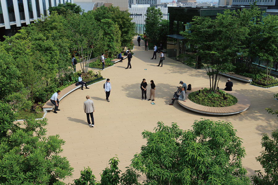 阪急阪神ホールディングスのSDGs 阪神園芸によるビル緑化と、品質維持・活用する「HANSHIN ENGEI GREENING SERVICE（ハンシン エンゲイ グリーニング サービス）」