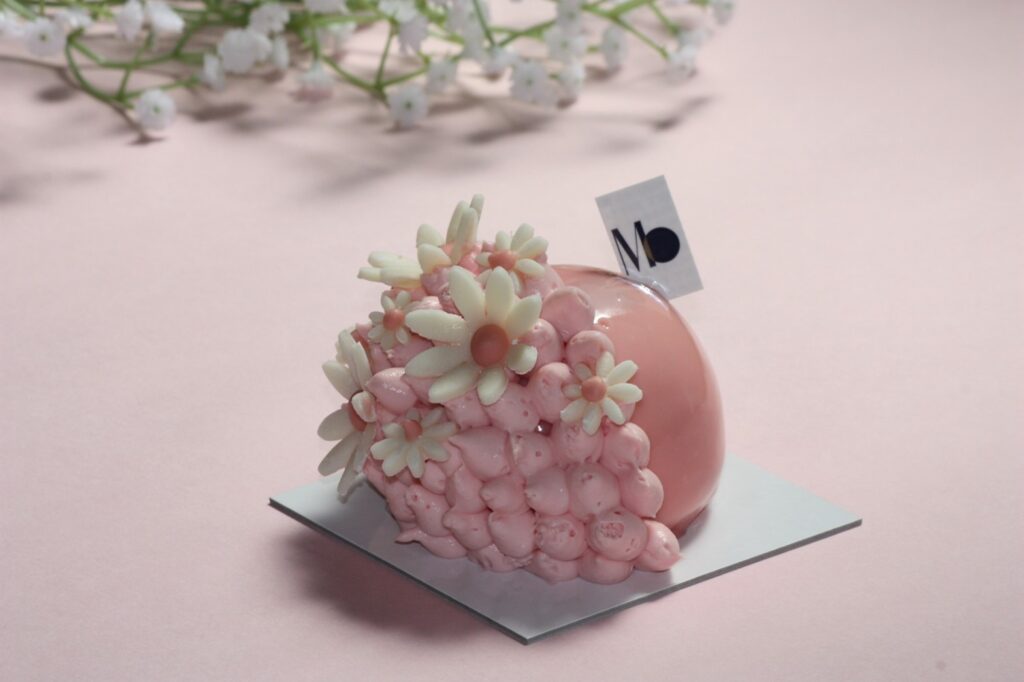 Masahiko Ozumi Parisのピンクケーキ