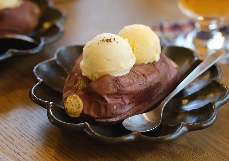 BATATASの焼き芋とバニラアイス
