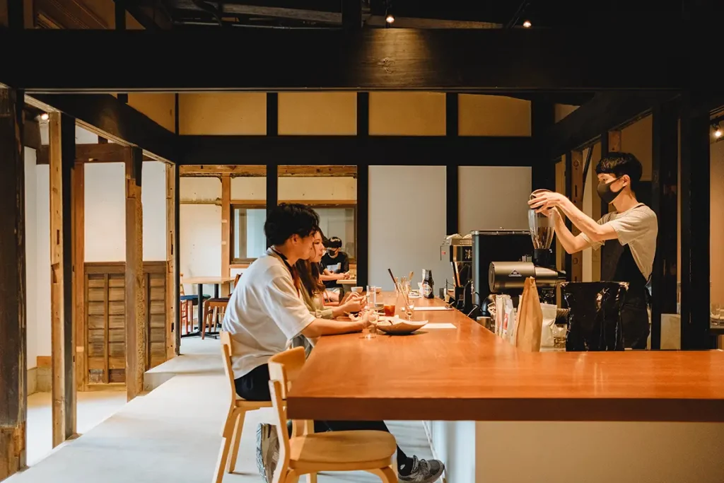 十八代笹川の店内