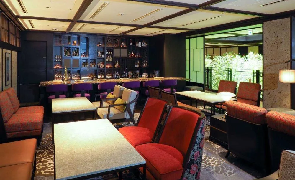 ラウンジバー1867の内観