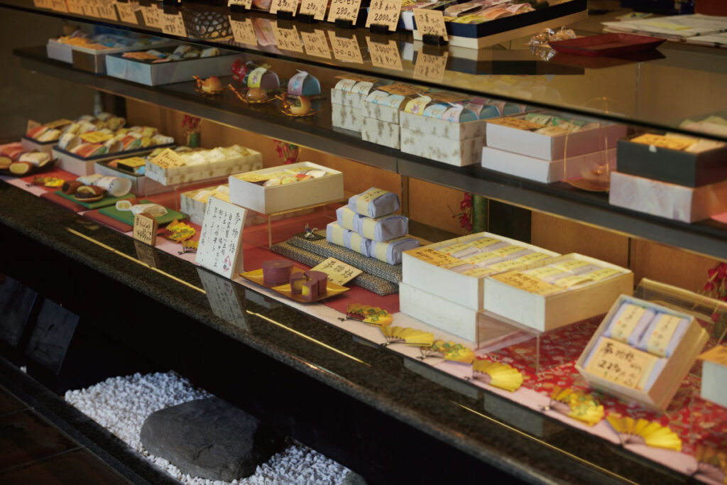 御菓子司 箕面 薫々堂