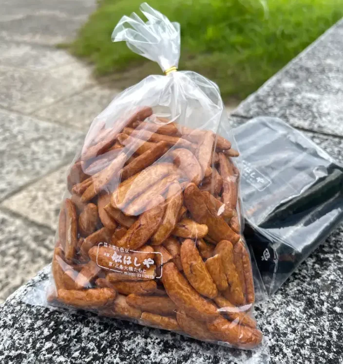 船はし屋の柿の種と海苔巻き