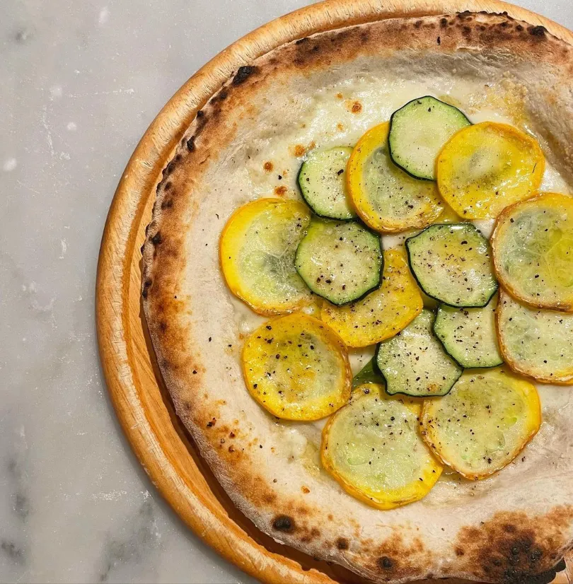 dayskitchenvegetablehousenのズッキーニのアンチョビピッツァ