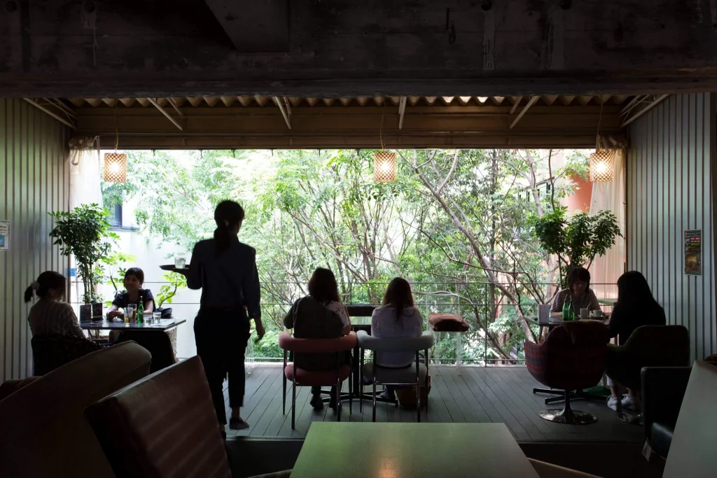 グリーンハウスシルバ2F席