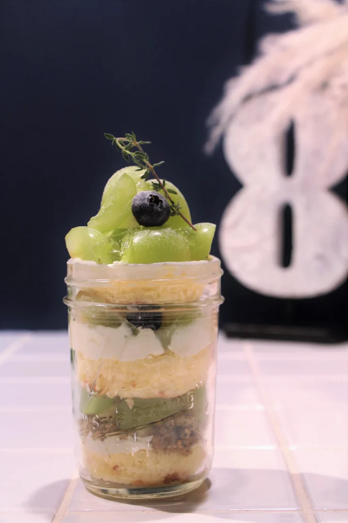 Hachi cafe-KOBE-のシャインマスカットとマスカルポーネクリームのショートケーキ