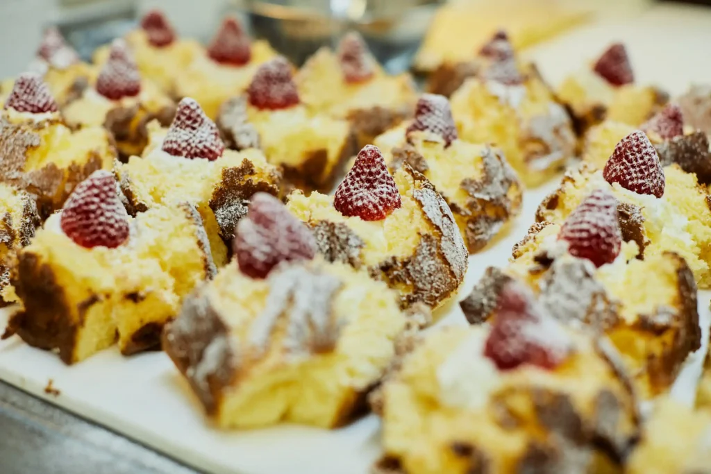 元町ケーキのざくろ