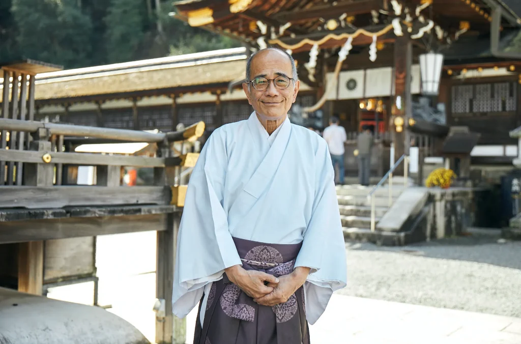 松尾大社広報ご担当の西村伴雄さん