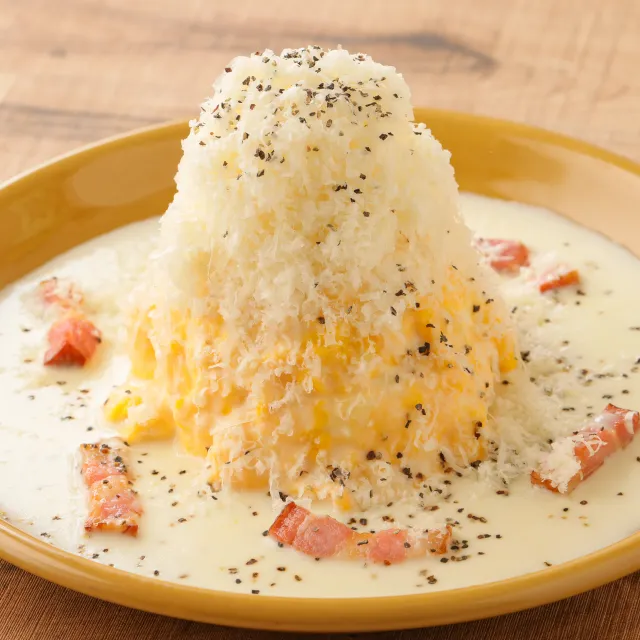 フロマージョのトロトロ卵のオムライスカルボナーラ
