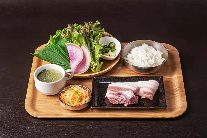 韓辛DELIサムギョプサルランチ