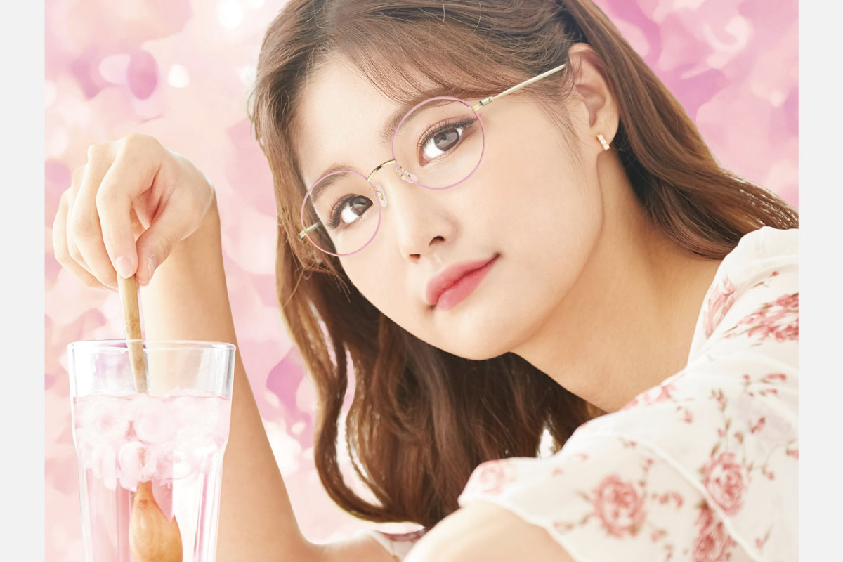 かけるだけで猫のようにかわいい！ビジョンメガネの10～20代の女性向けメガネ「NyaN（ニャン）」発売中