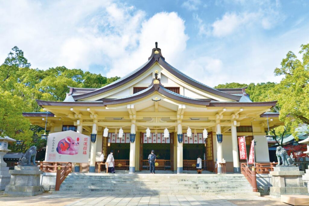 湊川神社