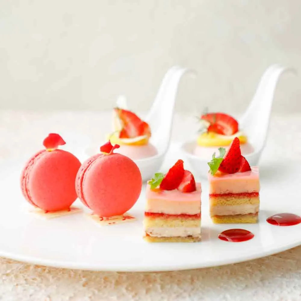 滋賀マリオットホテルのいちごアフタヌーンティーのスイーツ