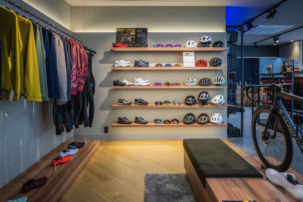 スペシャライズド 箕面の内観3