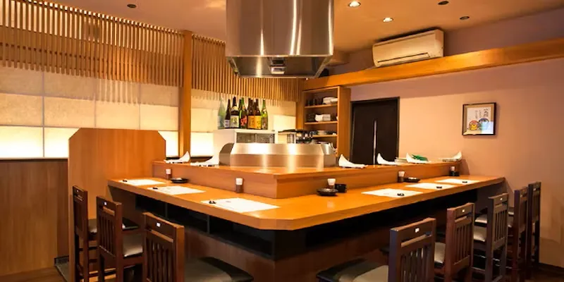 神戸三宮にあるてん樹のカウンター席