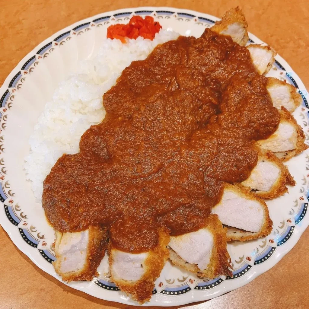 洋食レストラン マルシェ「かつカレー」