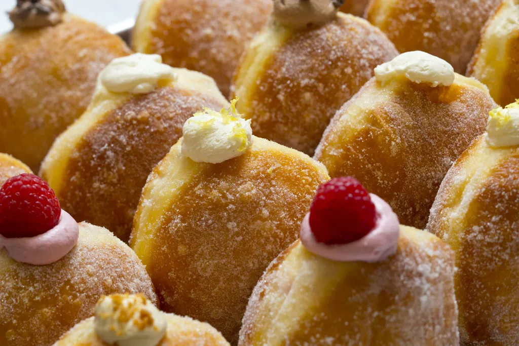 梅田のドーナツ専門店7選。2025年新店舗が続々オープン！手土産やカフェにおすすめの店