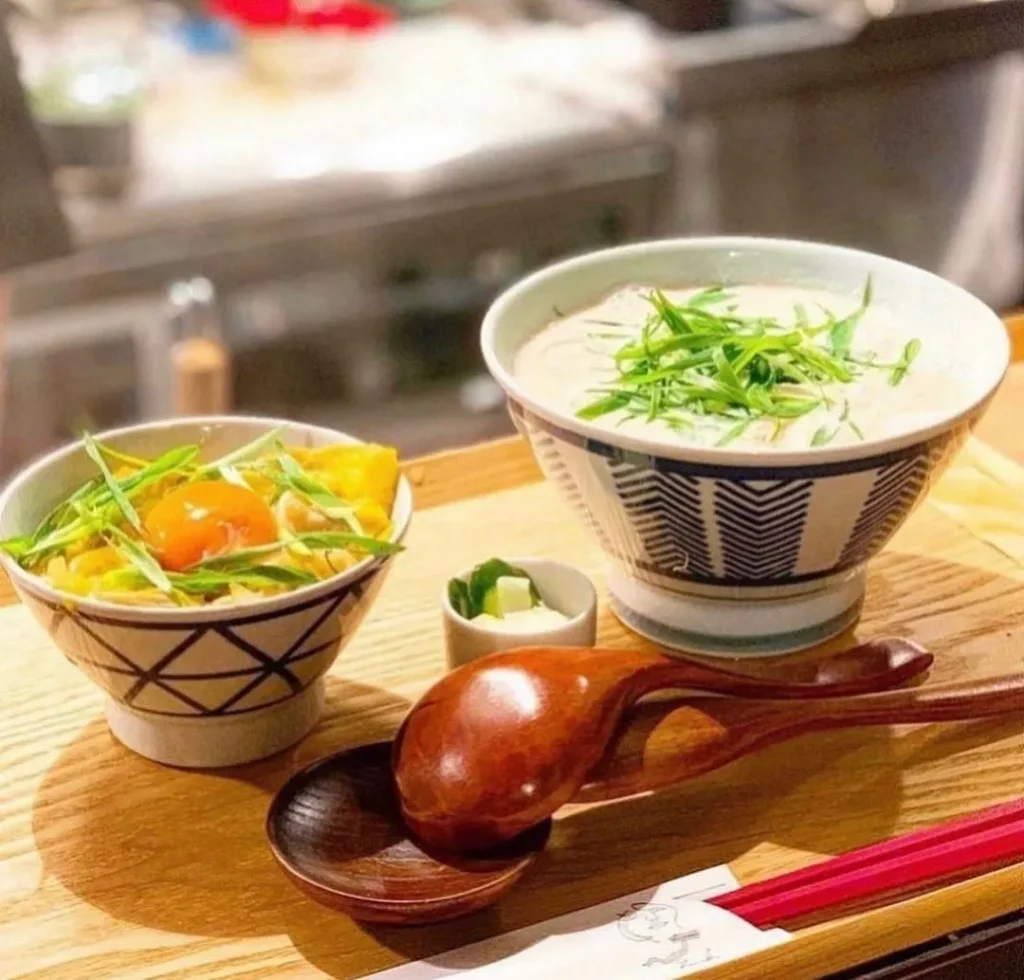 japasobahanakoの親子丼メニュー