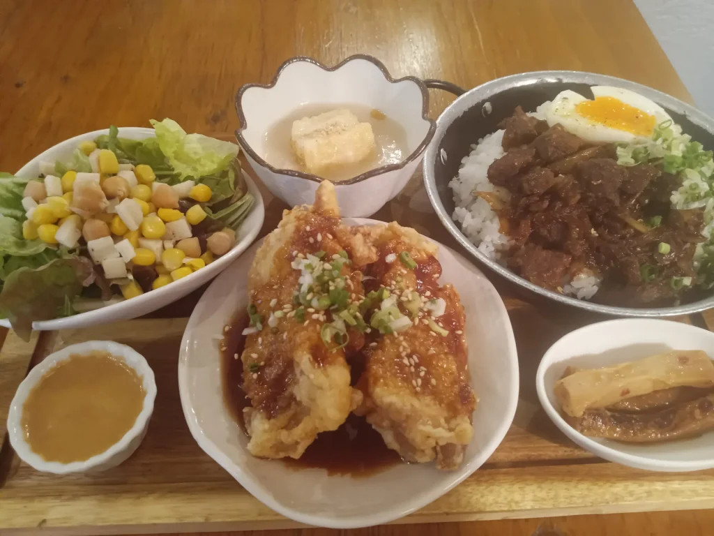 はらぺこ飯店はらぺこセット