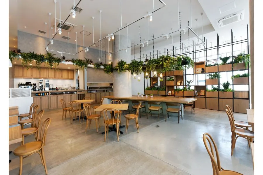 エッグシングスの内観