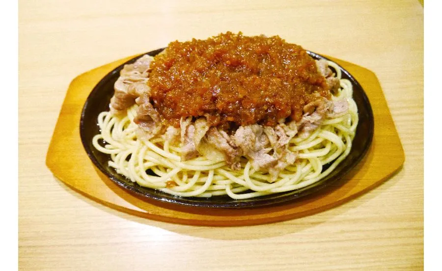 焼きスパローマ軒のナポリタン