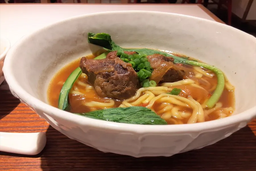 騒豆花(サオドウファ)ホワイティうめだ店のランチ