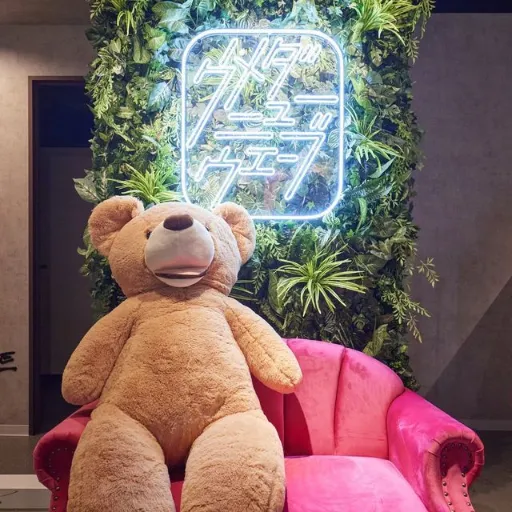 ウメダニューウエーブのポップなインテリア