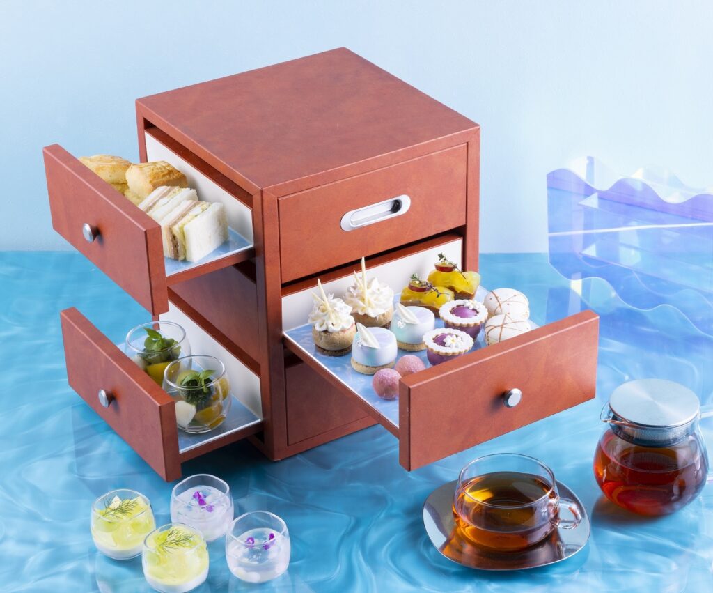 ヒルトン大阪「Chill Out!スイーツビュッフェ」アフタヌーンティーセットイメージ