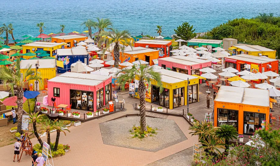 “日本の夕陽百選”に選ばれた景色を臨む屋外型リゾートレストラン『淡路シェフガーデン by PASONA』オープン