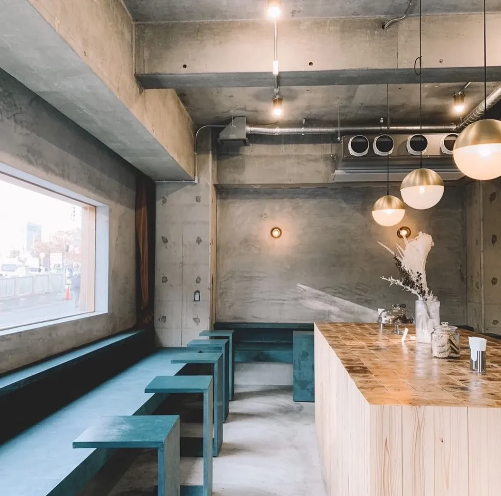 茨木市のNO COFFEE NO WORKEEの内観