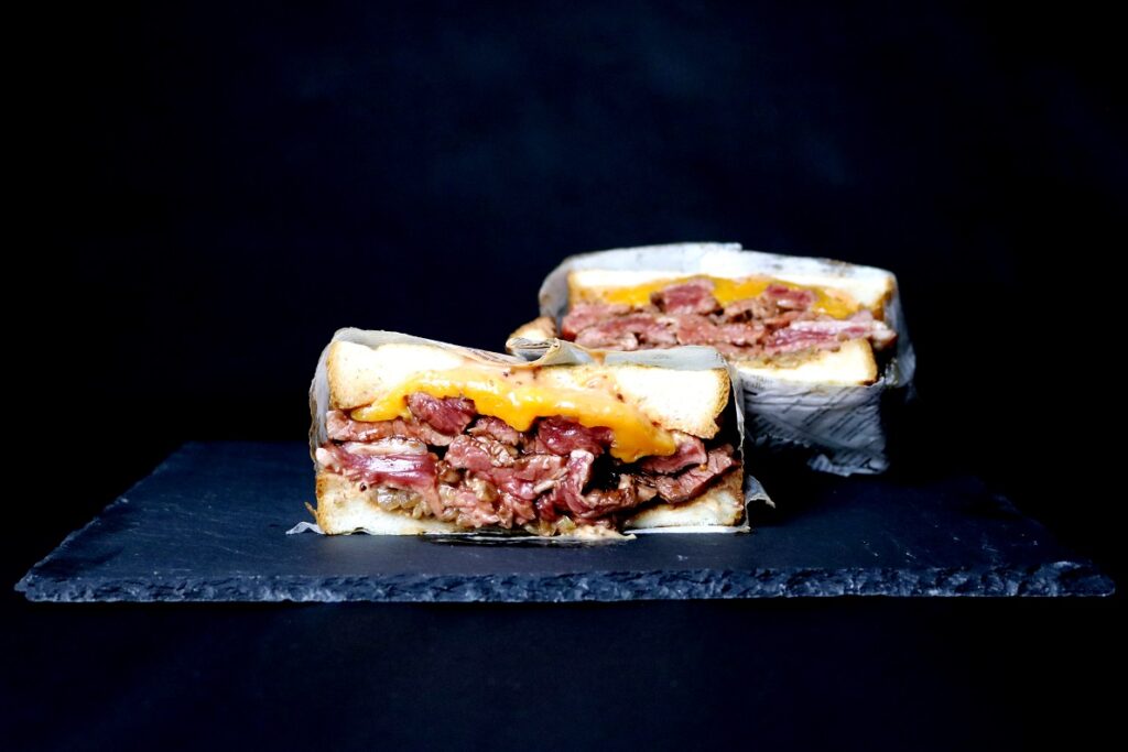 ステーキサンド専門店 Wich On Grill モンスターチーズサンド