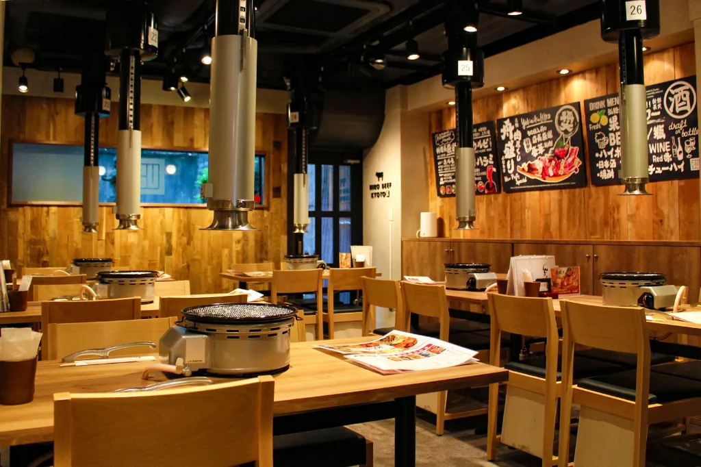 焼肉 弘商店 烏丸錦 内観
