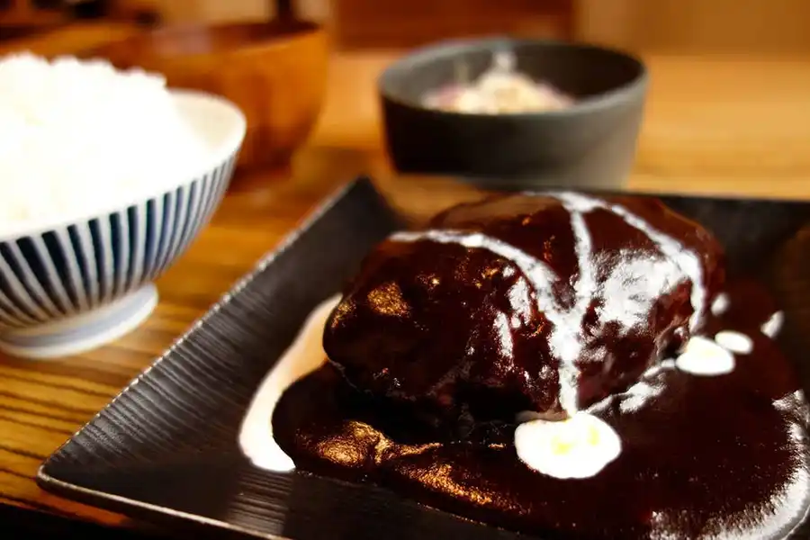 佰食屋のハンバーグ