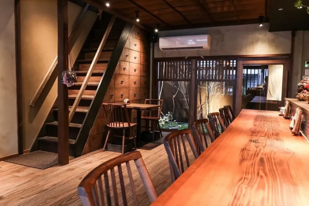 京都四条くをん 内観