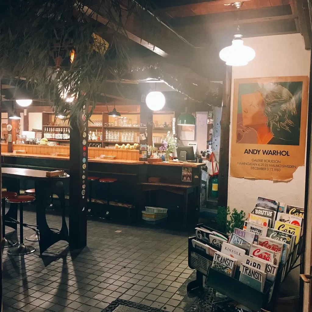 さらさ花遊小路 内観